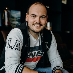 Portraitfoto von Christopher Siebenhüner