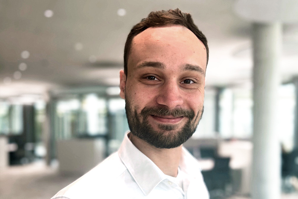 Portraitfoto von Arvid Bätz, Trainee Sustainable Finance